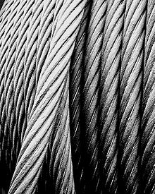 220px-Steel_wire_rope