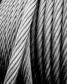 220px-Steel_wire_rope